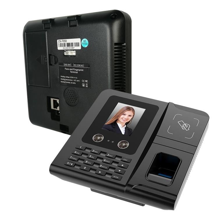 برامج سطح المكتب التي تعمل بالطاقة POE RS485 آلات التعرف على الوجه